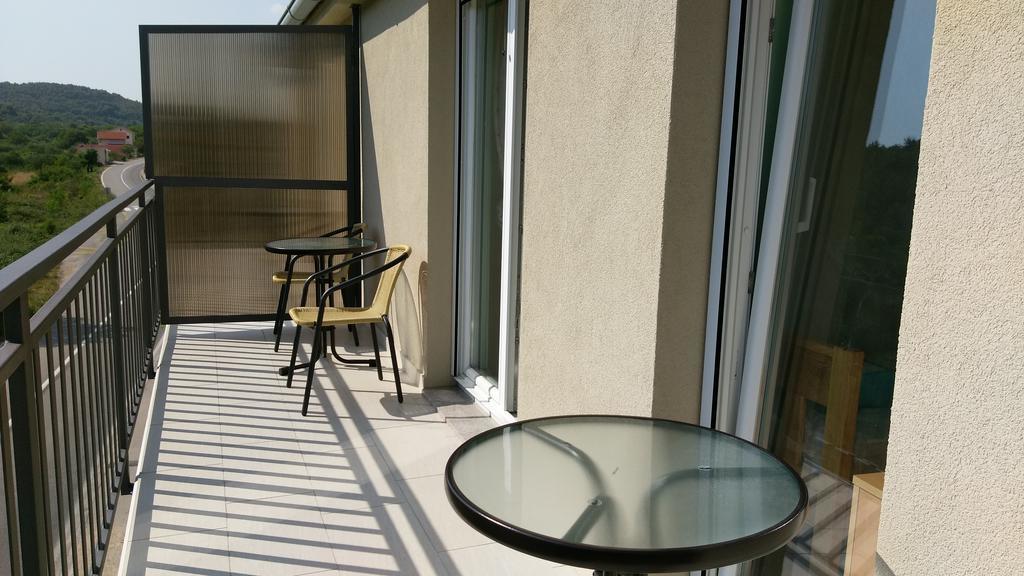 Apartments Sadina 스크라딘 외부 사진