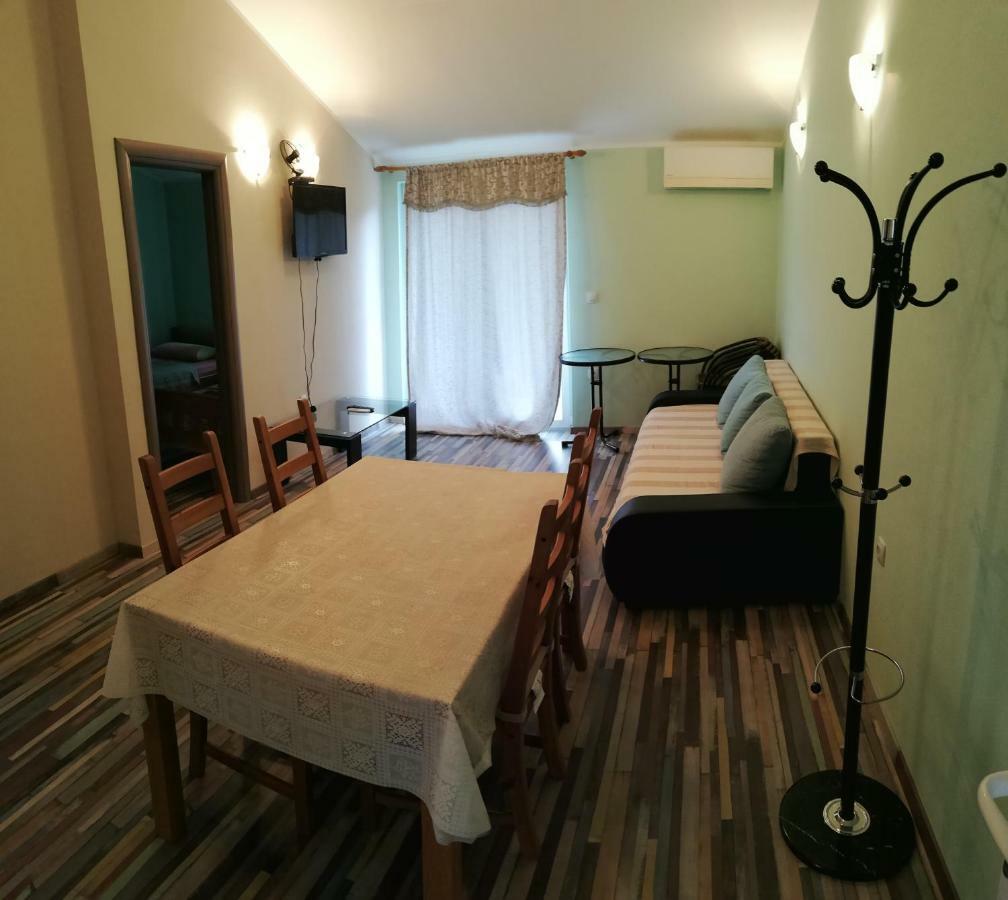 Apartments Sadina 스크라딘 외부 사진